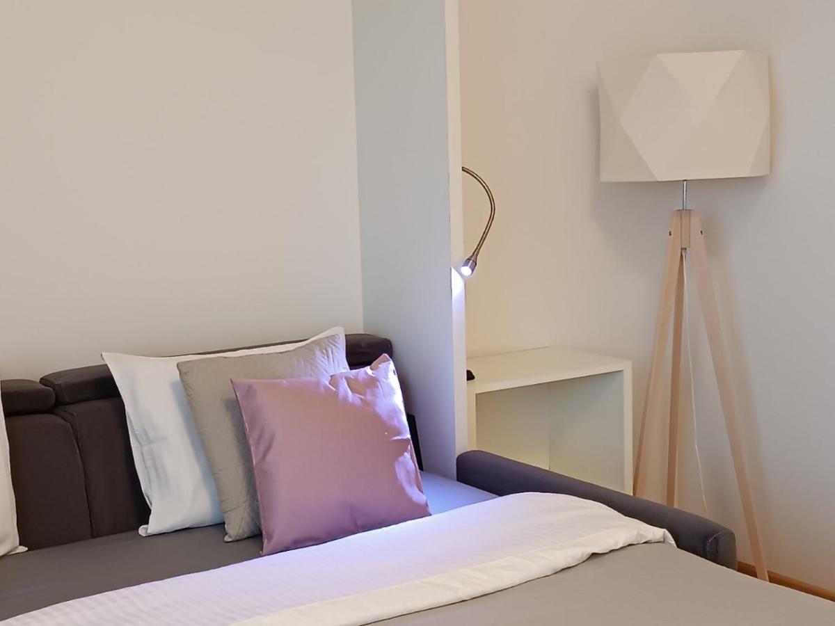 Apartamenty Aleje Jerozolimskie Warszawa Exteriör bild