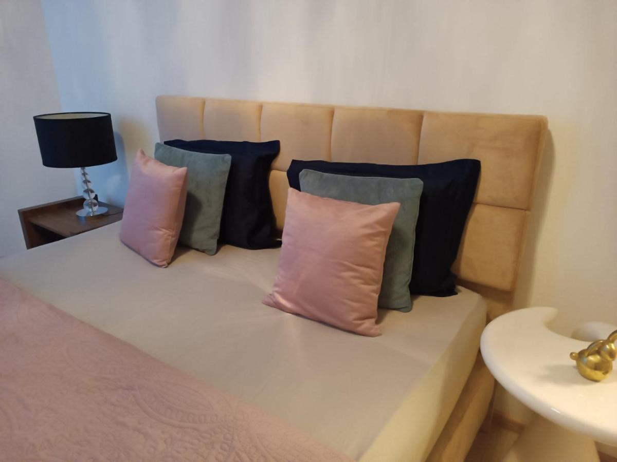 Apartamenty Aleje Jerozolimskie Warszawa Exteriör bild
